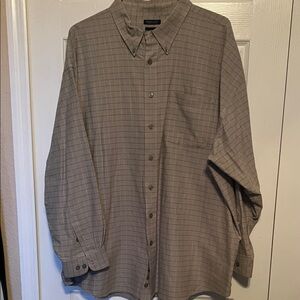 Van Heusen Men's Taupe Plaid Button-Down Shirt